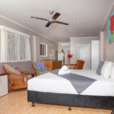 Moana Sands Beachfront Hotel Раротонга Екстериор снимка
