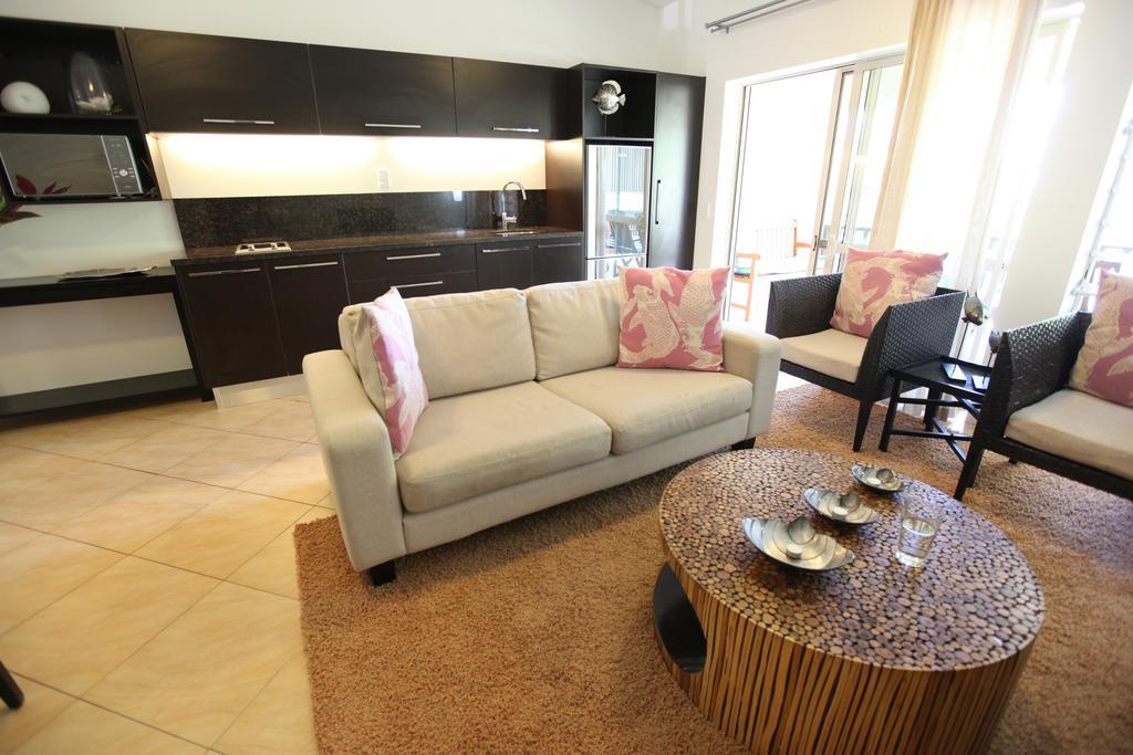 Moana Sands Beachfront Hotel Раротонга Стая снимка